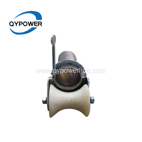 Wellhead protection orifice roller pulley